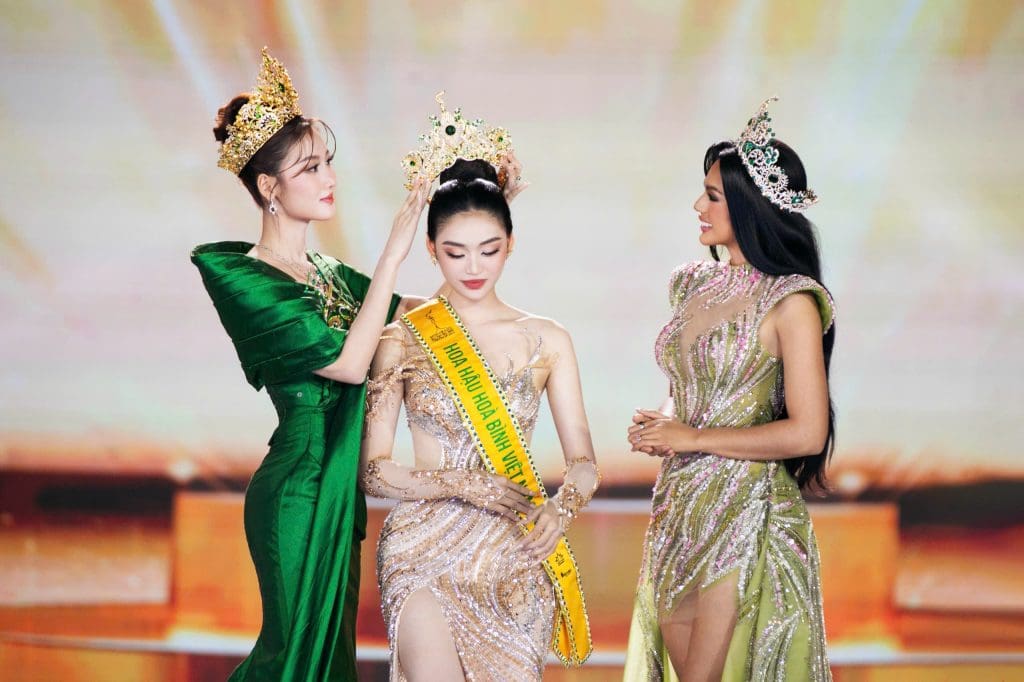 Gallery - Nguyễn Thị Yến Nhi đăng quang “Miss Grand Vietnam 2025”, có 2 tuần chuẩn bị thi quốc tế | Moli Star - image 8