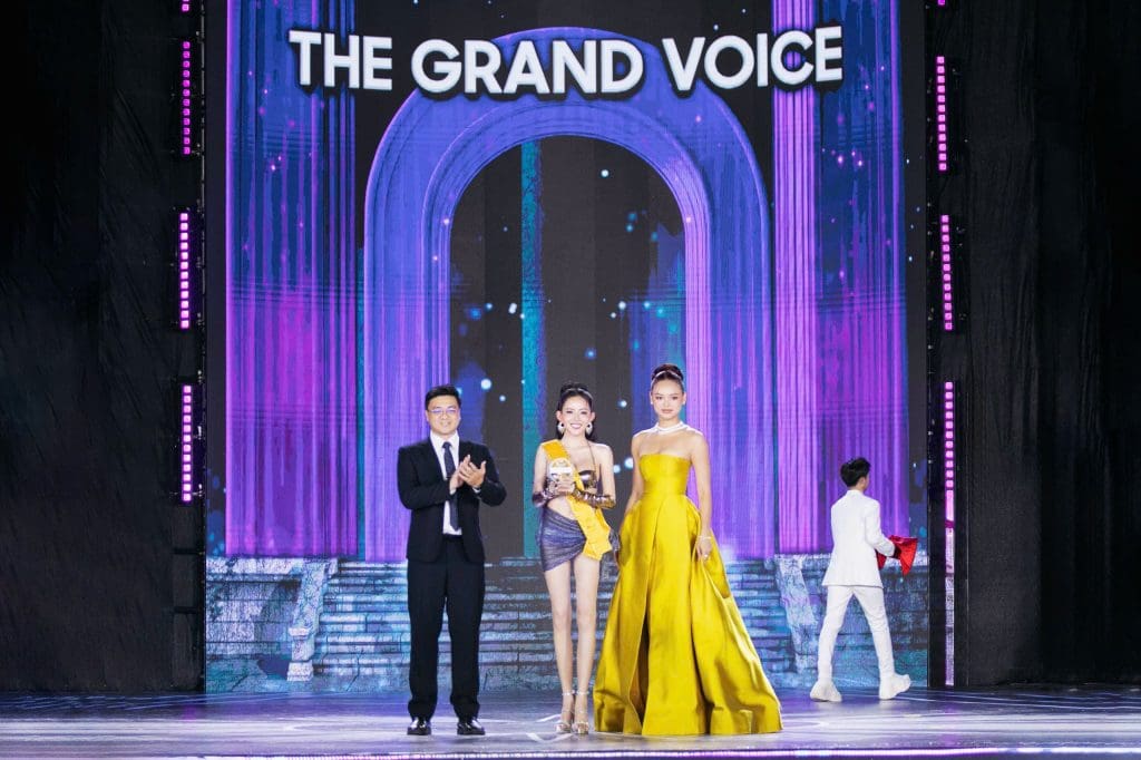 Gallery - Ngô Thái Ngân thắng 2 giải lớn của “Miss Grand Vietnam”, diễn xuất thần trích đoạn cải lương “Tiếng trống Mê Linh” | Moli Star - image 3