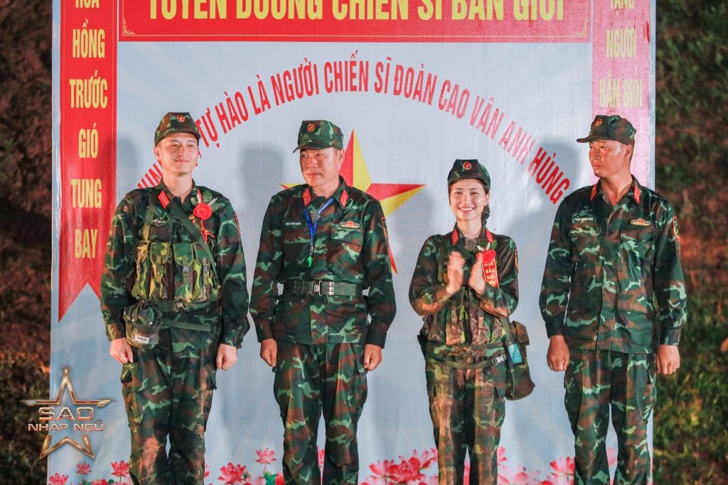 Gallery - “Sao nhập ngũ 2025” tập 9: Chi Pu lúng túng trong phần bắn súng, Mũi Trưởng Long chúc mừng sinh nhật Hậu Hoàng  | Moli Star - image 1