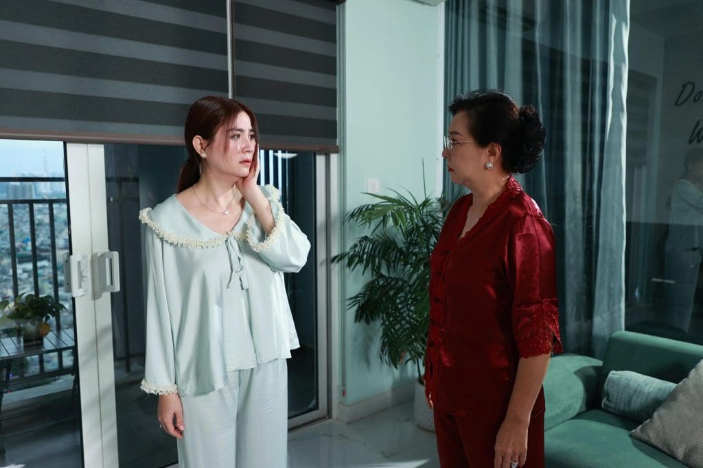 Gallery - Hoãn lịch vì bão lũ, Đan Trường ra mắt MV mới dành tặng toàn bộ doanh thu cho bà con ảnh hưởng vì bão lũ | Moli Star - image 6