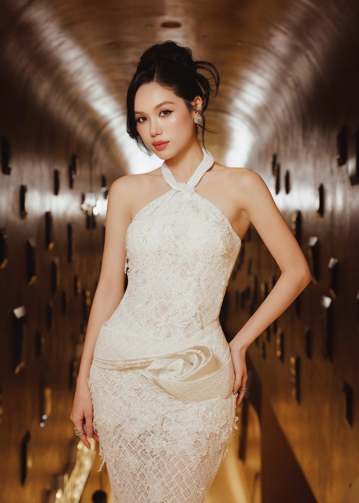 Gallery - Diễn viên Trâm Anh khẳng định: “Tôi sợ khán giả chỉ thấy mình đẹp mà không thấy mình diễn tốt” | Moli Star - image 3