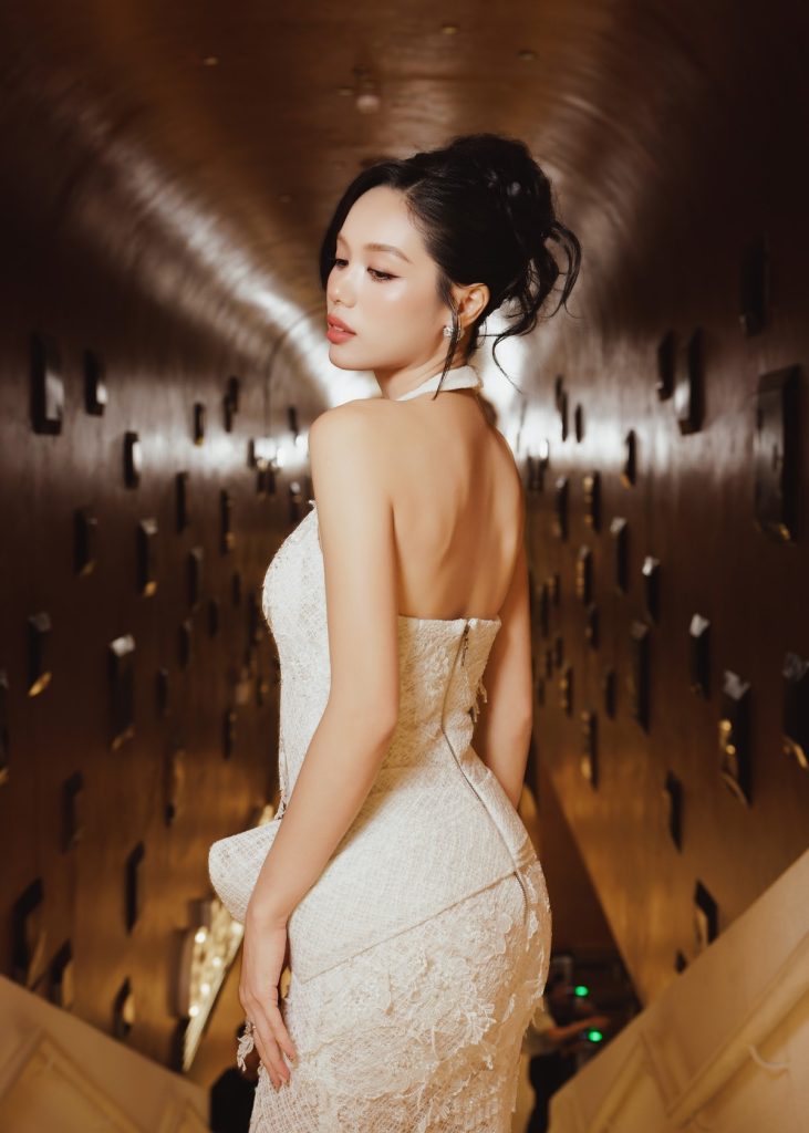 Gallery - Diễn viên Trâm Anh khẳng định: “Tôi sợ khán giả chỉ thấy mình đẹp mà không thấy mình diễn tốt” | Moli Star - image 4