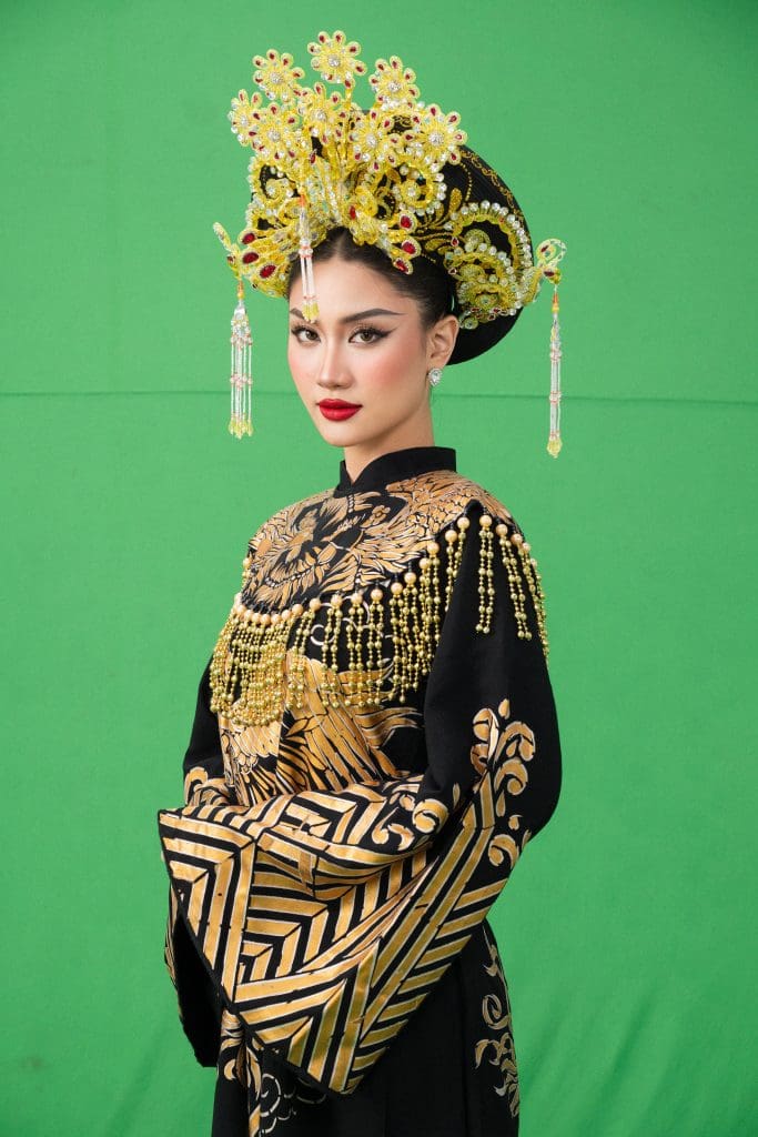 Gallery - ​​Hoa hậu Phương Linh biến hóa, khắc họa tình yêu Việt Nam trong hình hiệu Road To Miss Cosmo 2025 | Moli Star - image 2