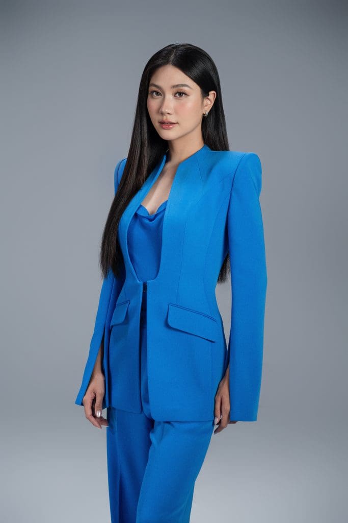 Gallery - ​​Hoa hậu Phương Linh biến hóa, khắc họa tình yêu Việt Nam trong hình hiệu Road To Miss Cosmo 2025 | Moli Star - image 5