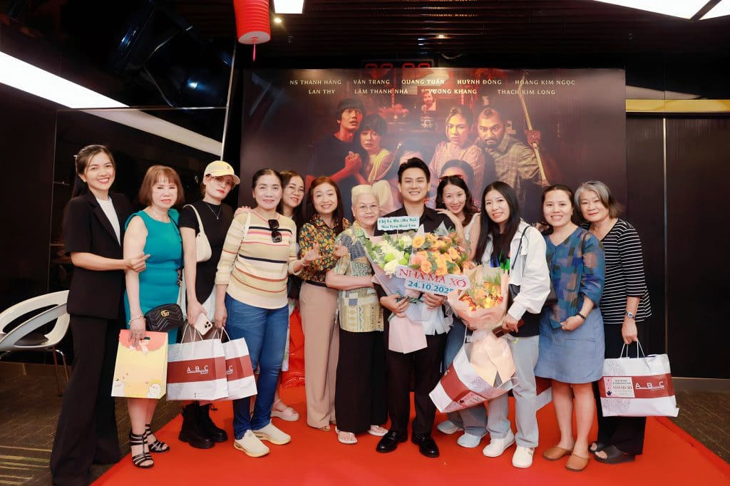 Gallery - Nghệ sĩ Thanh Hằng kể về 6 cú tát khiến Vân Trang bần thần trên phim trường “Nhà ma xó” | Moli Star - image 3