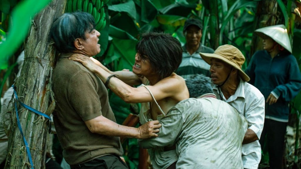 Gallery - “Cải mã” thay đổi lịch chiếu, hé lộ quá trình ê-kíp lăn xả giữa nghĩa trang để tạo nên chuyện phim chân thật, ám ảnh | Moli Star - image 6