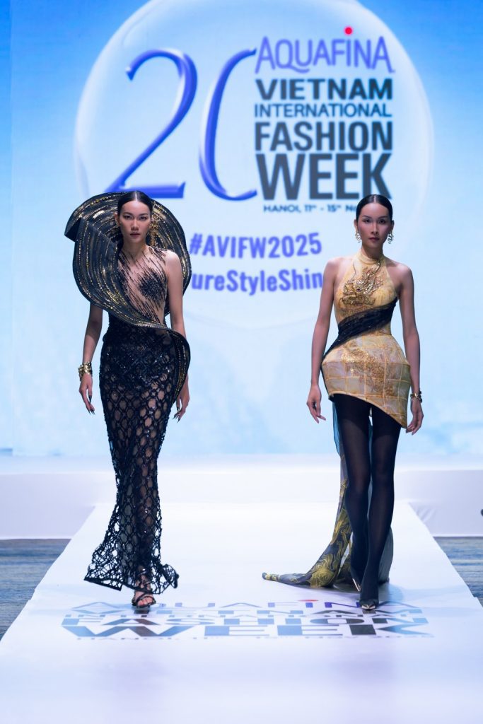 Gallery - Kỷ niệm 20 mùa, Vietnam International Fashion Week tôn vinh bản sắc thời trang Việt  | Moli Star - image 4