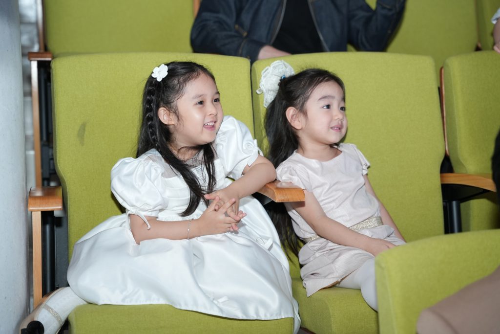 Gallery - Gin Tuấn Kiệt – Lâm Vỹ Dạ làm “thầy giáo – cô giáo” trong show thực tế mới “Trường học siêu sao” | Moli Star - image 4