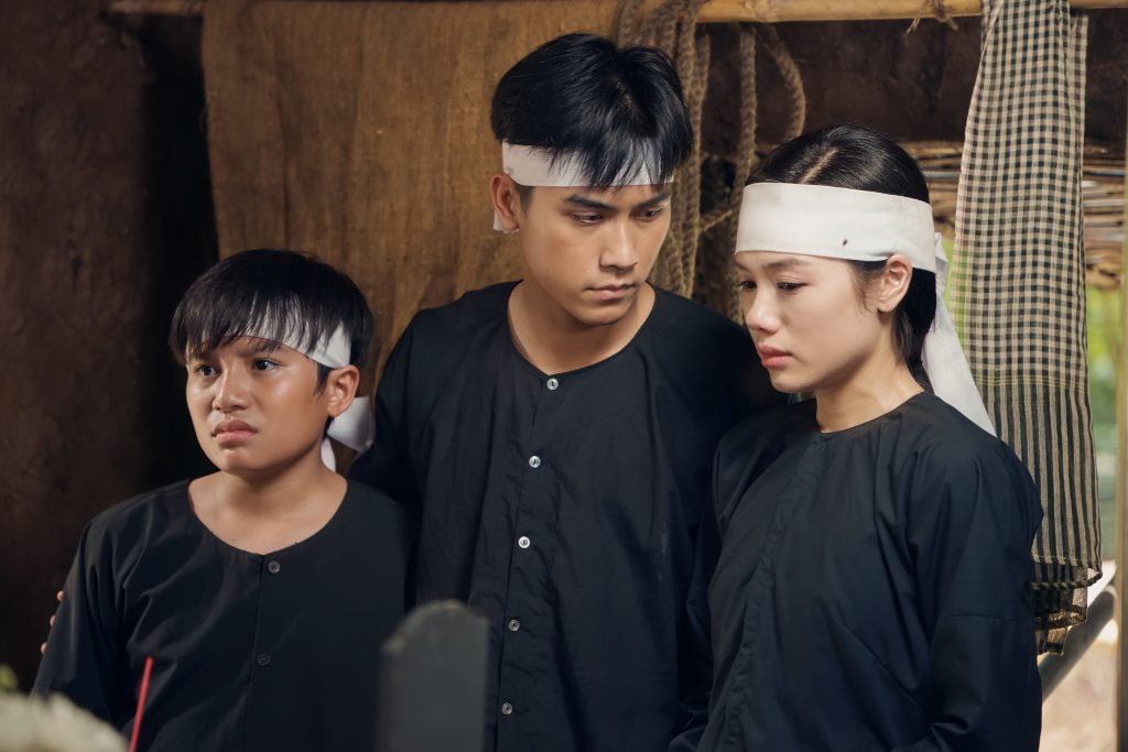 Gallery - Không phải Tiến Luật, Thu Trang gây bất ngờ khi công khai “người tình màn ảnh” Ngọc Thuận trong “Ai thương ai mến” | Moli Star - image 3