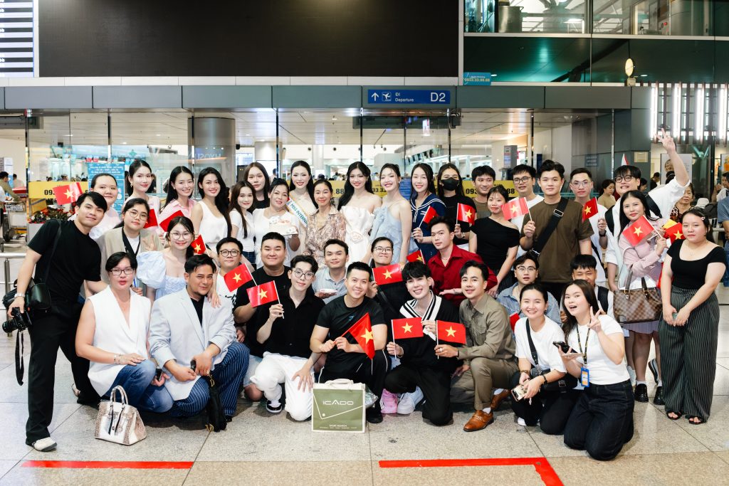 Gallery - Hoa hậu Kiều Duy mang 100 kg hành lý, 30 bộ trang phục sang Nhật sẵn sàng cho cuộc thi Miss International 2025 | Moli Star - image 5