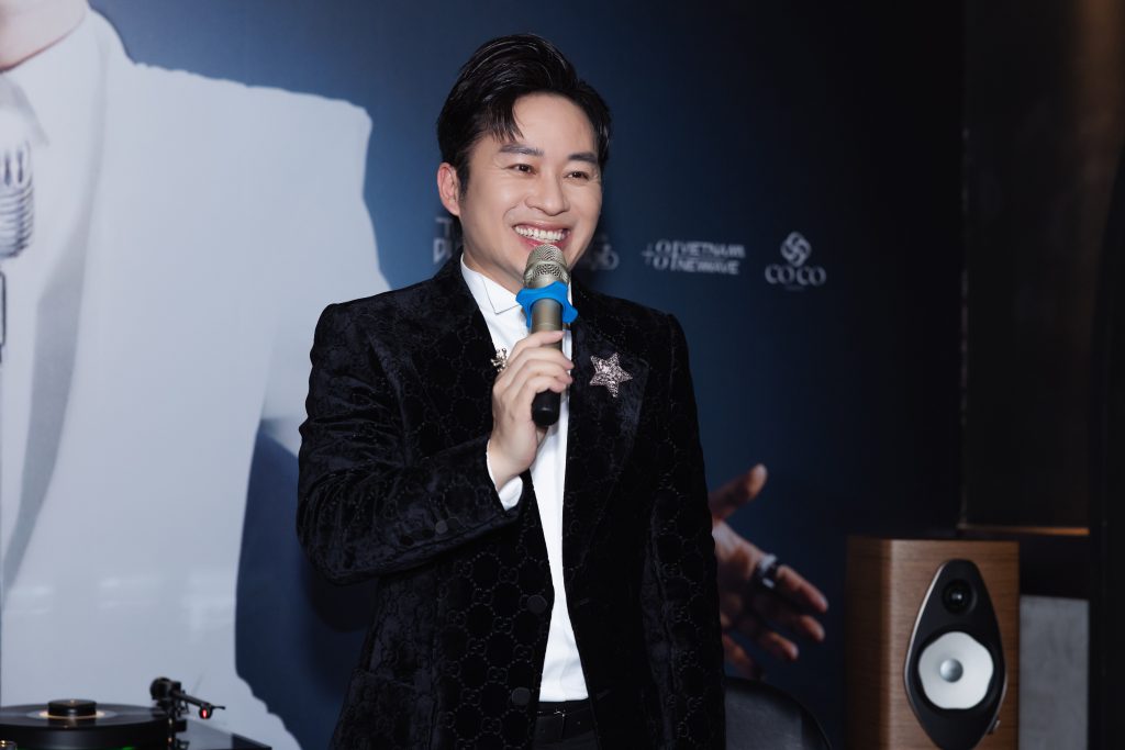 Gallery - Tùng Dương ra mắt đĩa than “The Voice – Timeless”: “Hát còn lỗi mới là con người chứ không phải A.I” | Moli Star - image 4