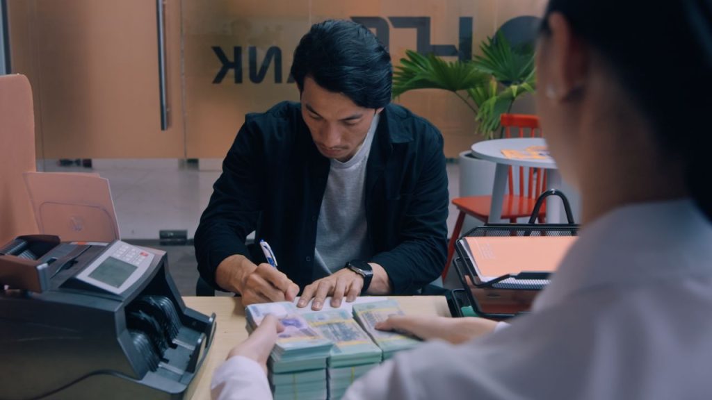 Gallery - Liên Bỉnh Phát, Tam Triều Dâng và Lê Hải vướng tình tay ba rối ren trong phim “Bẫy tiền” | Moli Star - image 4