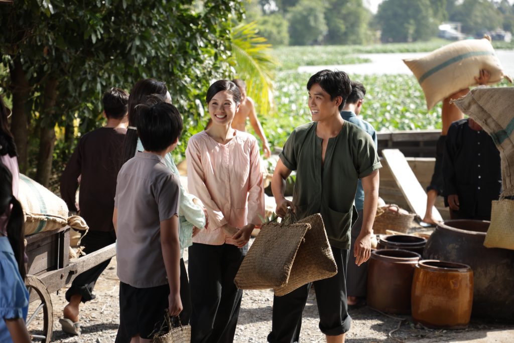 Gallery - Sau “Nụ hôn bạc tỷ”, Thu Trang tiếp tục mang đến câu chuyện về tình chị em trong “Ai thương ai mến” | Moli Star - image 2