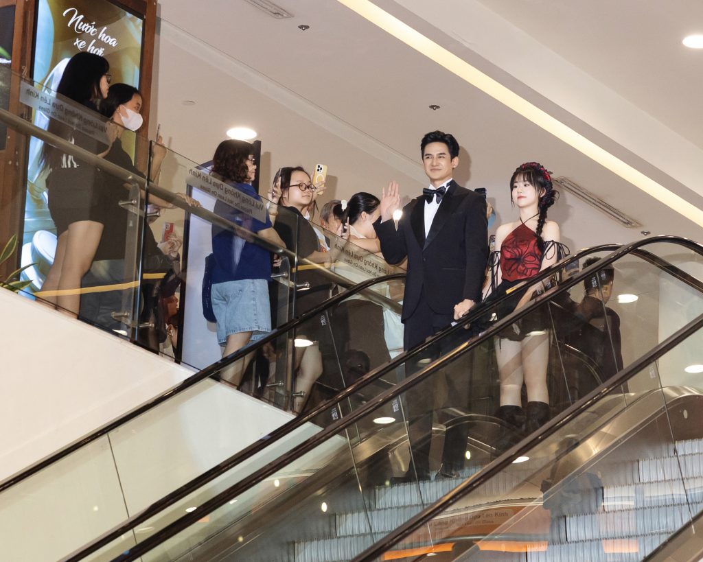 Gallery - Trở lại sau 13 năm, Lương Thế Thành khiến fan “say đắm” với body và visual chuẩn nam thần | Moli Star - image 8