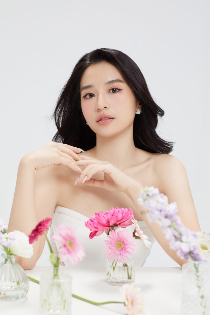 Gallery - Profile ấn tượng của Giảng viên Đại học lọt Top 50 Miss World Vietnam 2025 muốn phá vỡ giới hạn bản thân | Moli Star - image 2