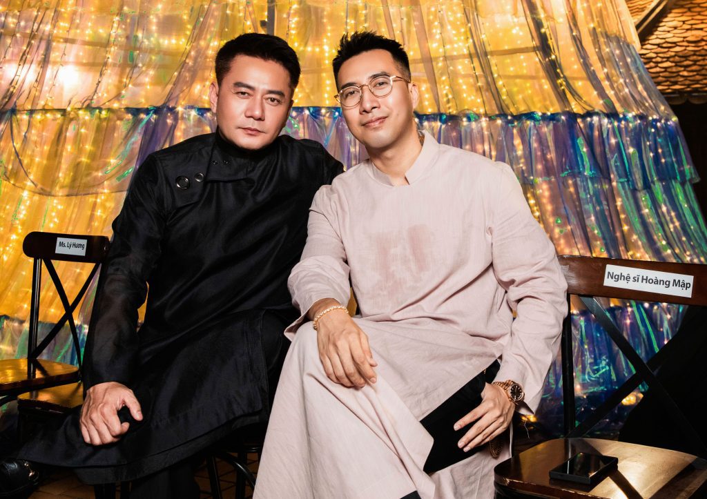 Gallery - NSND Trịnh Kim Chi, MC Quỳnh Hoa diễn áo dài tại show thời trang kỷ niệm 3 thập kỷ làm nghề của NTK Võ Việt Chung | Moli Star - image 10